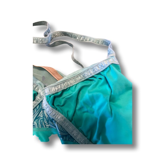 Lulumone Athletics size 6 top - Picture 3 of 5